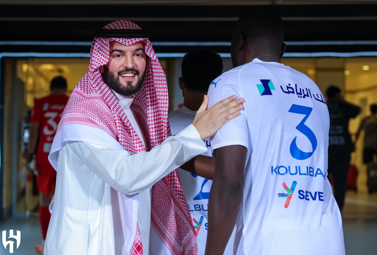 Alhilal_FC's tweet photo. 📸 #صدارة_بس 😎💙 https://t.co/0c1Pm2YtMU