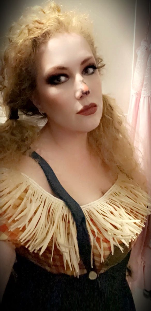 CellestiaaYT's tweet photo. ❤️ It's Day 3 of cosplay till Halloween! ❤️ https://t.co/BsWFa60nZn

#streamer #gamer #cosplay #girlgamer  #gamerlife #gaming #gingergirl  #smallstreamer #esofam #gingers #esocommunity #halloween #happy #scarecrow #fyp #fypage #Gingerlife #redheads #positivity #curlyhair https://t.co/Da99ggxIlh