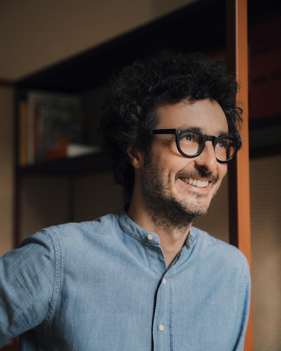 «Besides being about the news, a newspaper is also energy». Read the full interview on:
upmpaper.com/knowledge-insp…
Text by Daniela Walker, photo by Mattia Balsamini