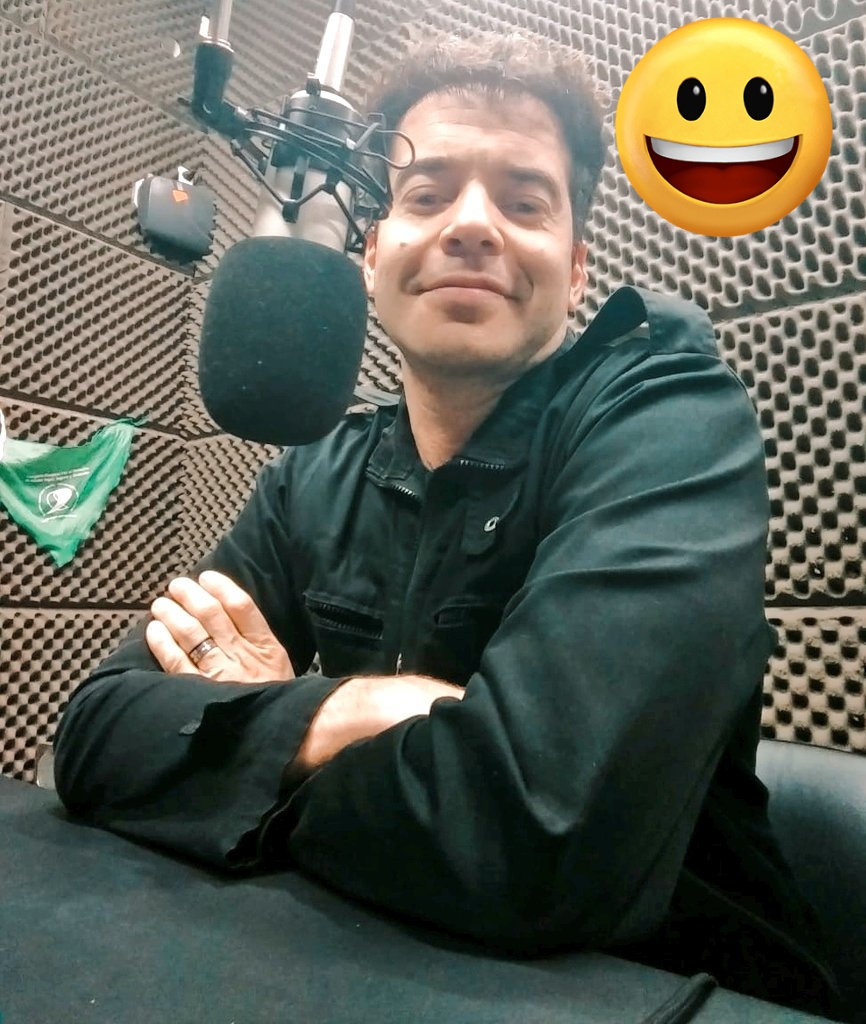 radioasamblea's tweet photo. Ya estamos en vivo! En #Algoparacontar, volvé a casa con Radio Asamblea! https://t.co/ZkZDz0QbCk
#radioenvivo #volveacasa https://t.co/gcDLrGH1BK
