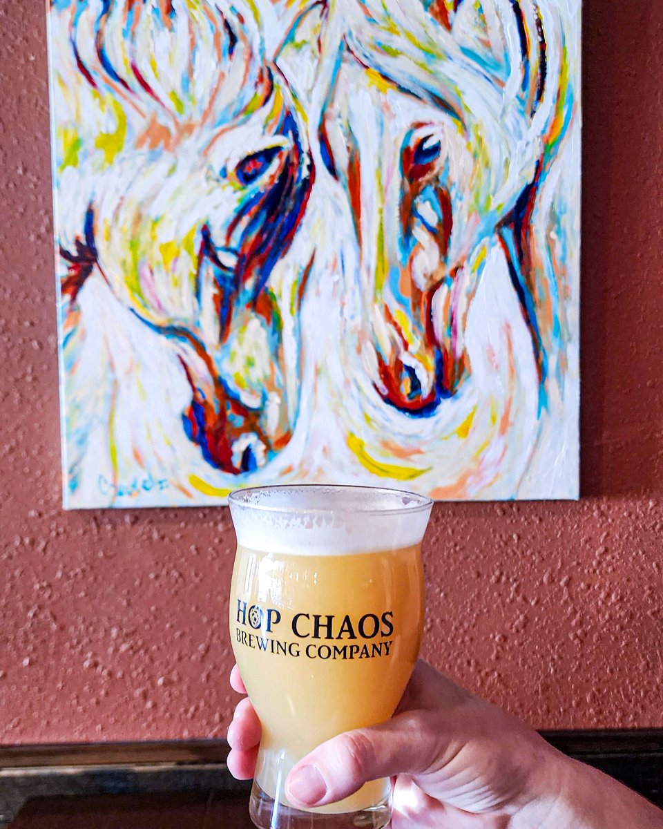 MntTidings's tweet image. Cheers to the weekend! 

See these lovers at @hop_chaos_brewing_company

#art #spokane #spokaneart #spokanebeer #drinkspokane #equestrian #horses #farmhousedecor