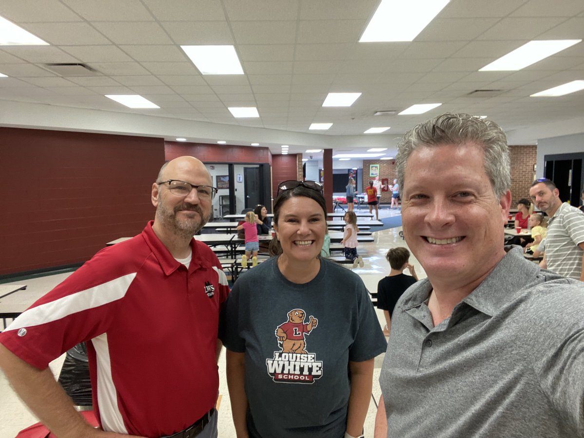 KilburgAaron's tweet photo. Happy principal appreciation day to all our hard working leaders at @BPS101. Thank you for all you do! https://t.co/J4WVDv4vHe