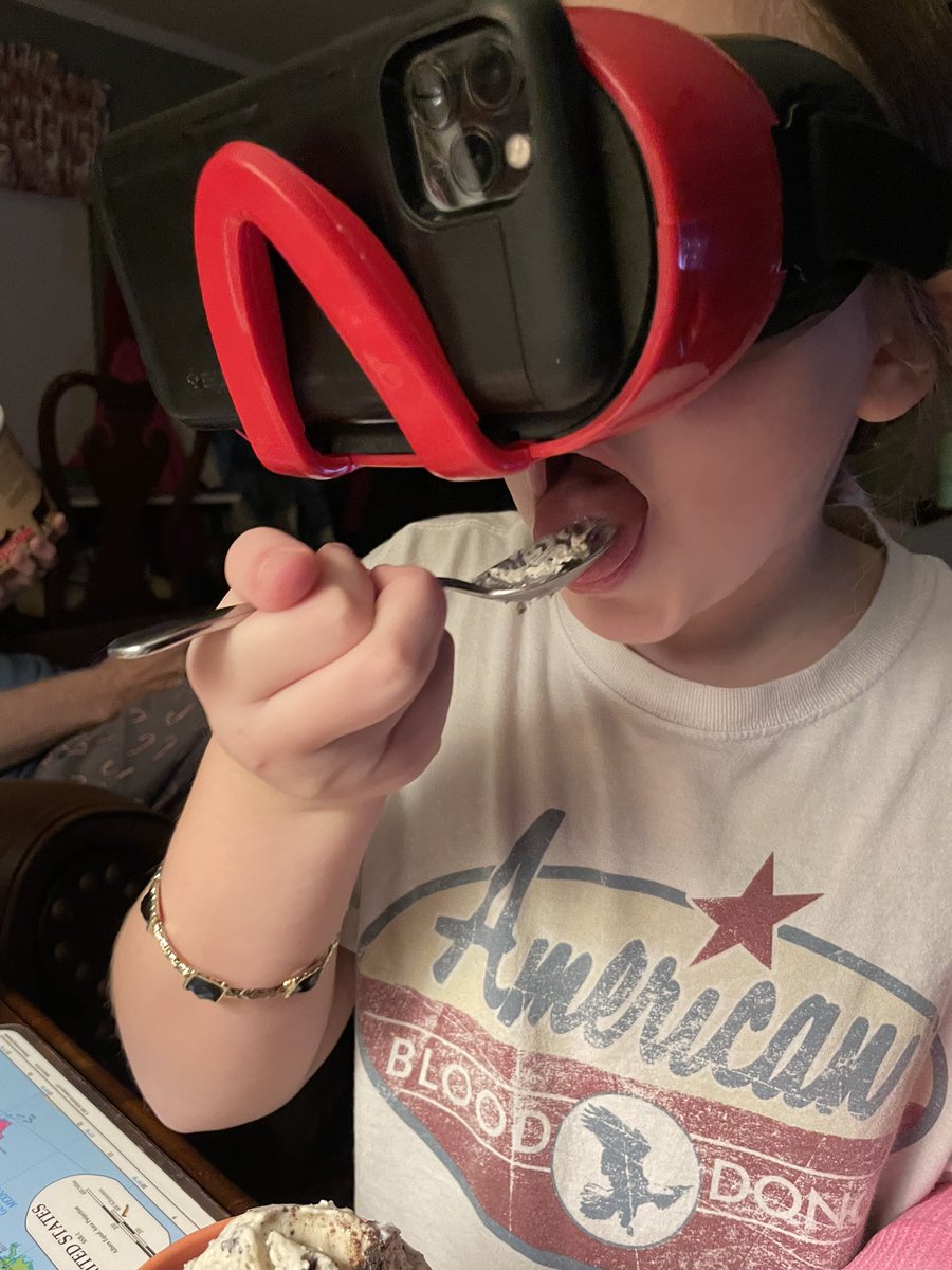 We had a #tryazon party at school on ELearning day with #abacusbrands! Teachers and teacher kids had a blast! I need these in my classroom. #sciencekits #virtualreality #educationaltoys #toyoftheyear #dinosaurs #crystals #volcano #solarsystem <a href="/Tryazon/">Tryazon</a> <a href="/abacusbrands/">Abacus Brands</a>