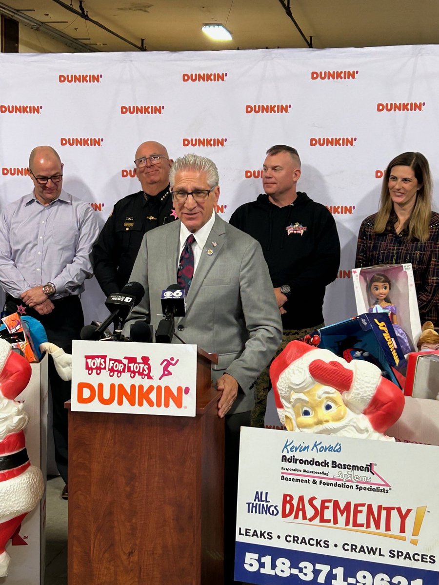 JamesTedisco's tweet photo. Where the Marines go we follow! Proud to join @SheriffZurlo &amp; many community partners to kick-off 2023 Capital Region Toys for Tots holiday toy drive today in Mechanicville! Dunkin donated $25,000 to Toys for Tots. Thanks to the Marine Corps League for organizing the drive! https://t.co/3HV7qS8qlS