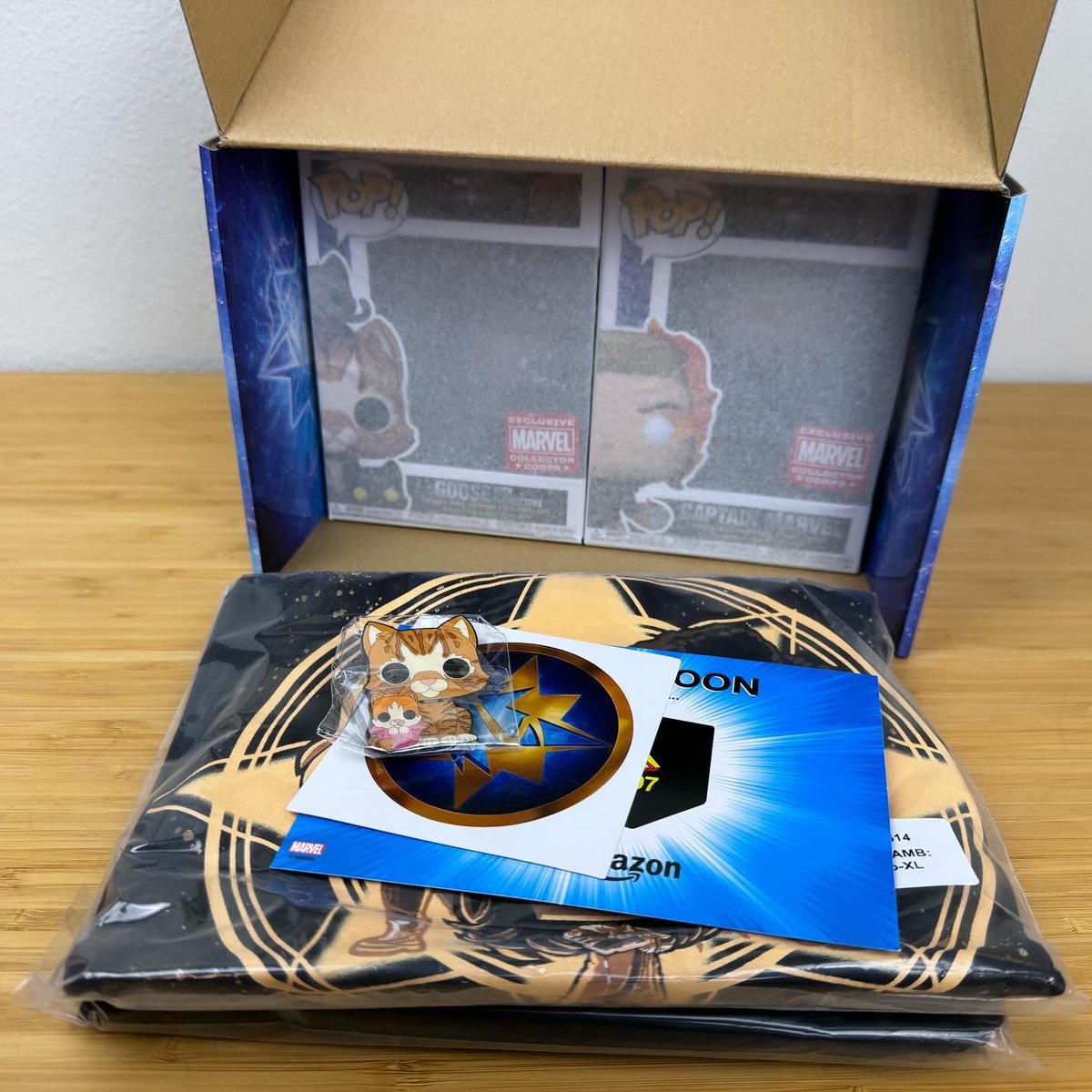 GoldenNinja3000's tweet photo. Finally, we get a good #Marvel #CollectorCorps box!
https://t.co/6O17QXjdAM
#TheMarvels #CaptainMarvel #MonicaRambeau #MsMarvel #MCU #Funko https://t.co/oTrdLgjZzi