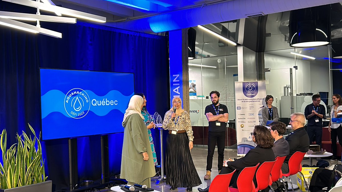 Le prix du public a été remporté par…AquaBots! 🦆 Félicitations! 

@eaurobvq <a href="/Reseau_Envt/">Réseau Environnement</a> #AquaHackingQC