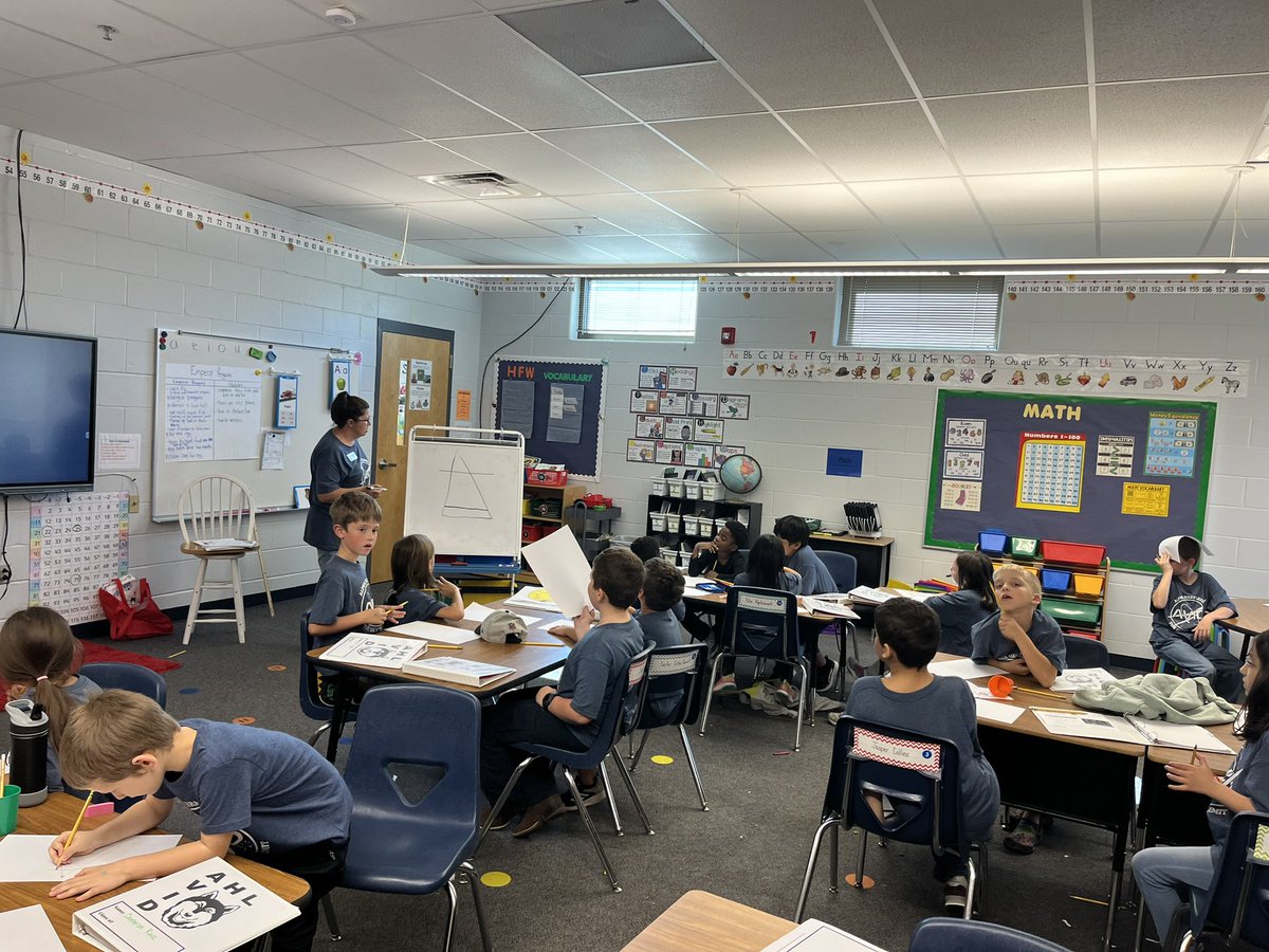 Reading with Dr. Green is always the best! #AHL_AVID #TrustyHuskies