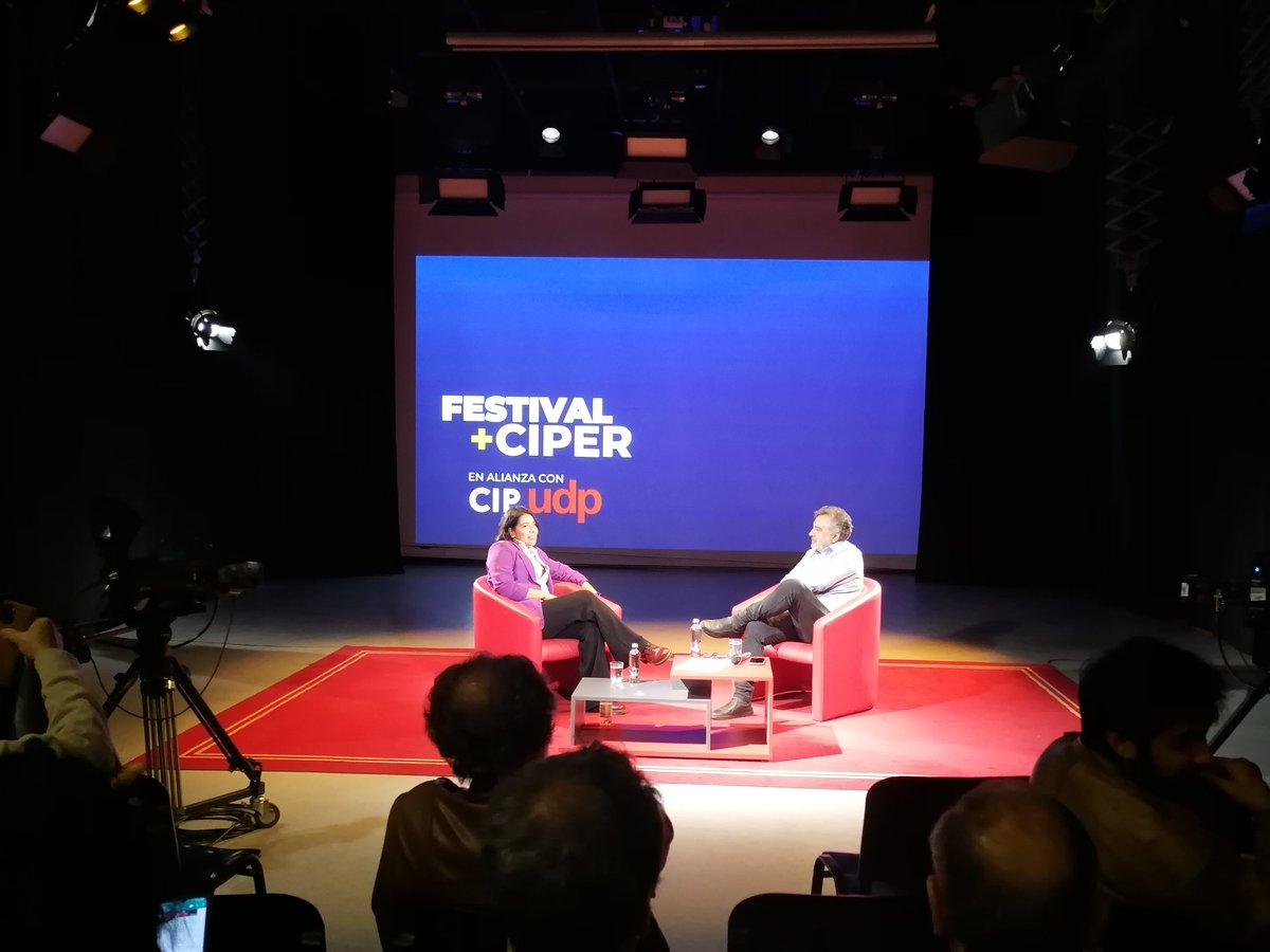 Comienza el #FestivalCIPER en alianza con el <a href="/cip_udp/">CIP UDP</a>, con una invitada de lujo, la periodista hondureña Jennifer Ávila (<a href="/jenalear/">Jennifer  Avila</a>). Hoy y mañana estaremos conversando sobre periodismo en Vergara 240 <a href="/PeriodismoUDP/">Periodismo UDP</a> <a href="/comyletrasudp/">Facultad Comunicación y Letras UDP</a> <a href="/ciper/">CIPER Chile</a>