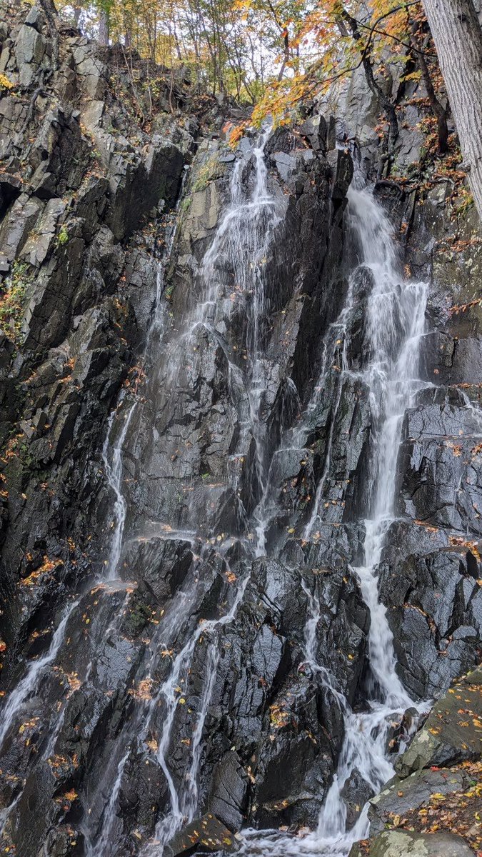 mtb_steve's tweet photo. We pick the best days for hikes https://t.co/7pwI2bcB3N