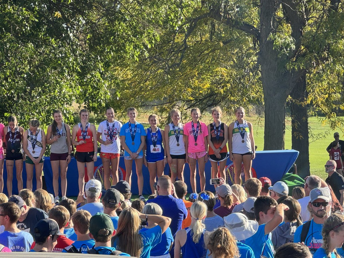 CTelegramSports's tweet image. Lakeview sophomore Elle Badstieber, Scotus Central Catholic senior Mary Faltys and Scotus Central Catholic freshman Emilyn Kavan claimed individual medals at the state cross country meet.

Badstieber placed 10th, Faltys finished in 12th and Kavan completed the race in 15th.