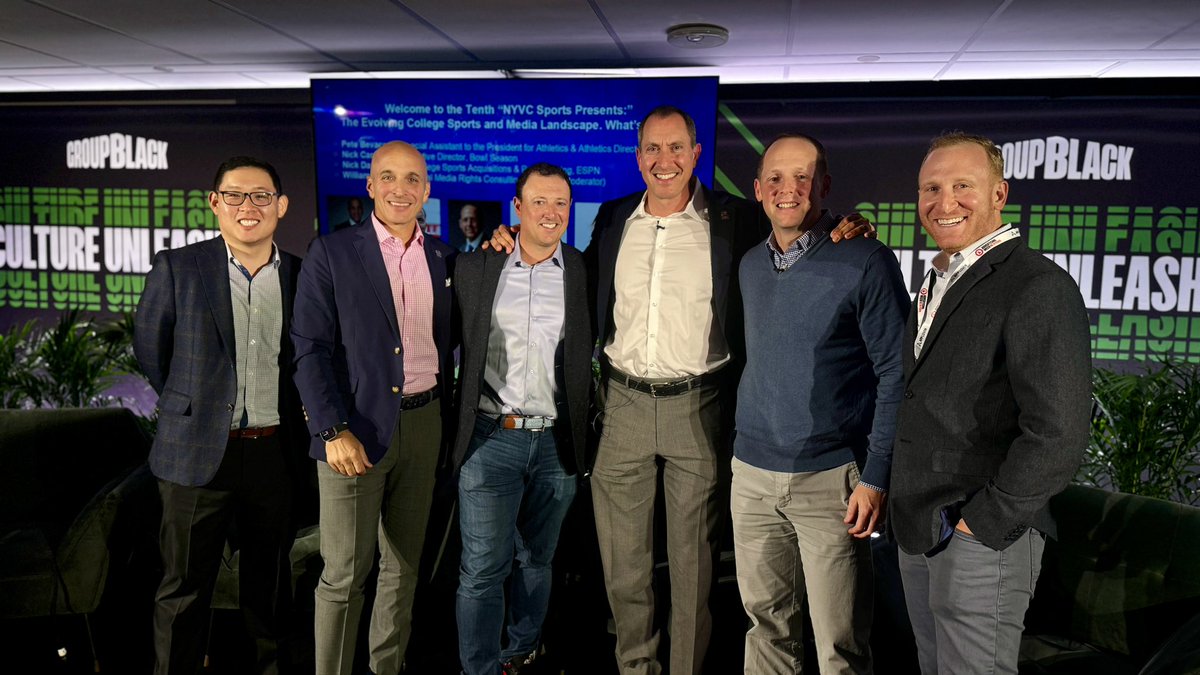 Seen and heard at <a href="/NYVCSports/">NYVCSports</a> at <a href="/AWNewYork_/">Advertising Week New York</a>:  "<a href="/BowlSeason/">Coca-Cola Bowl Season</a> is one of the best and most underrated promotional vehicles for college football." - <a href="/NickCarparelli/">Nick Carparelli</a>, Executive Director, #BowlSeason
Jump on board…