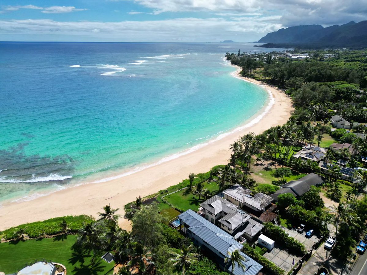 keeonB_thatbeme's tweet photo. And just like that, the Laie beach house is just about done 🙌🏾 🌊🌴🏠🚁🎮 #laie #beachfrontproperty #almostdone #photoupdates #eovinoandassociates #landdevelopment #mavicminipro3 #dronephotography #droneshots #iflyhi #Hawaii #islandlife https://t.co/zdhqXqDhez