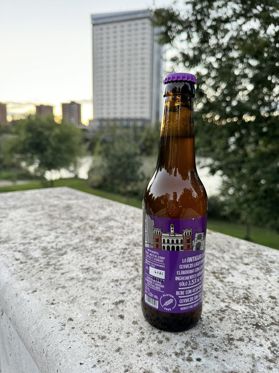 Rubengzamora's tweet photo. Que chula está @cerve_laantigua su etiqueta , pillada en @BeerMarketVa @Disbeer_ https://t.co/ZUbB1T2onM