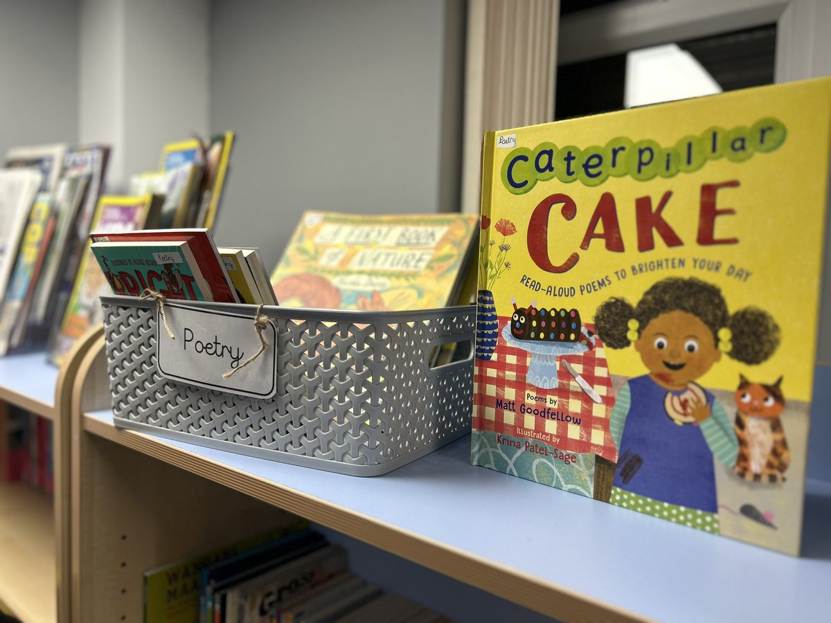 The_BookNook's tweet photo. We are so lucky to have such an amazing library 🌟 https://t.co/JRaPSovDJi