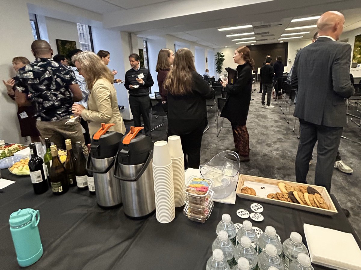 SABEW (@sabew) on Twitter photo We’re wrapping up the afternoon at #SkillUpSABEW with a wine & cheese mixer. Big thanks to the <a href="/WSJ/">The Wall Street Journal</a> for hosting today’s workshop and this wonderful reception. Cheers!🥂 We’re wrapping up the afternoon at #SkillUpSABEW with a wine & cheese mixer. Big thanks to the <a href="/WSJ/">The Wall Street Journal</a> for hosting today’s workshop and this wonderful reception. Cheers!🥂