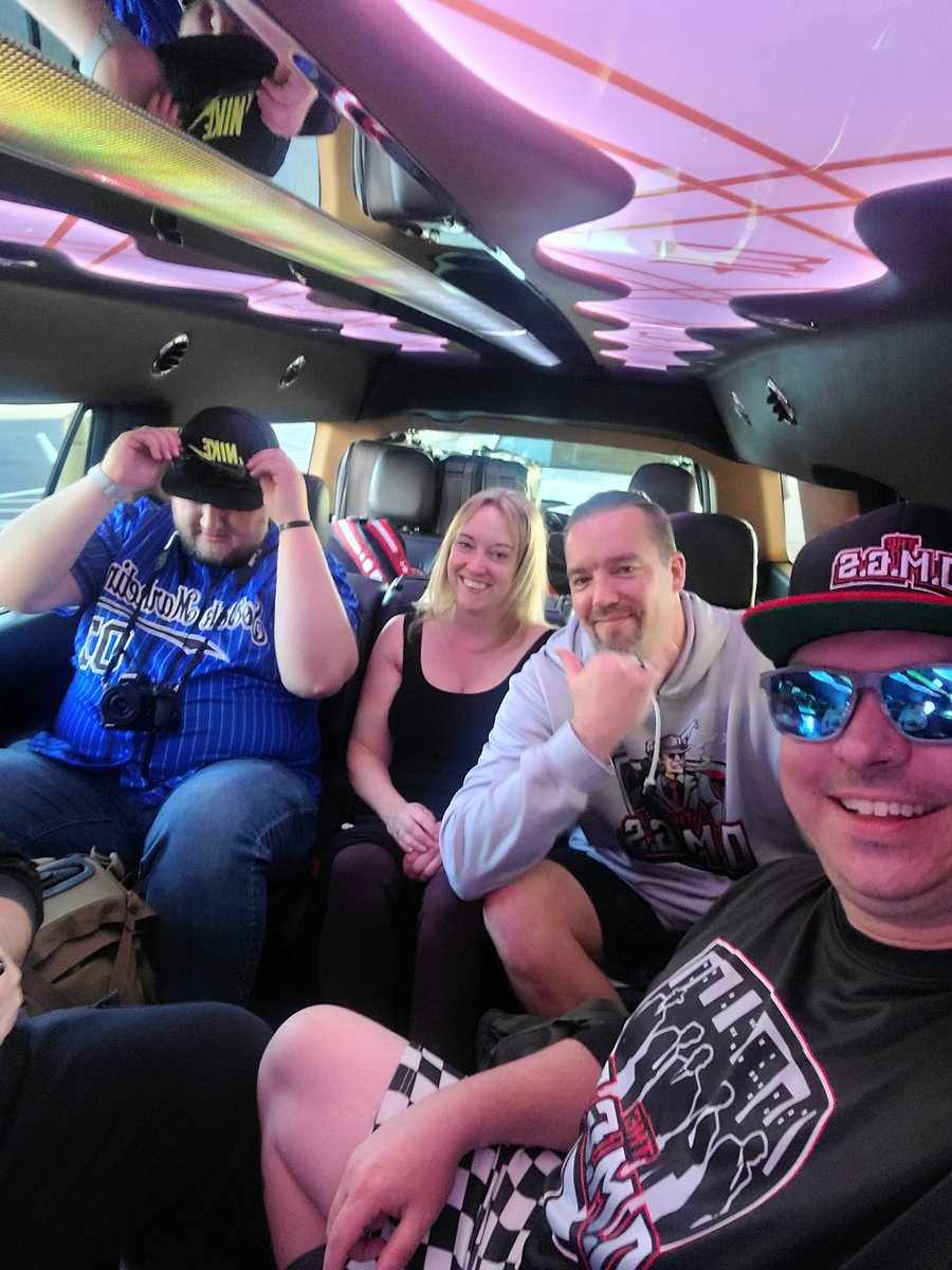 jackfry42_ARK28's tweet photo. @TheOMGSgaming what a trip so far!! https://t.co/fKnlldKcD2