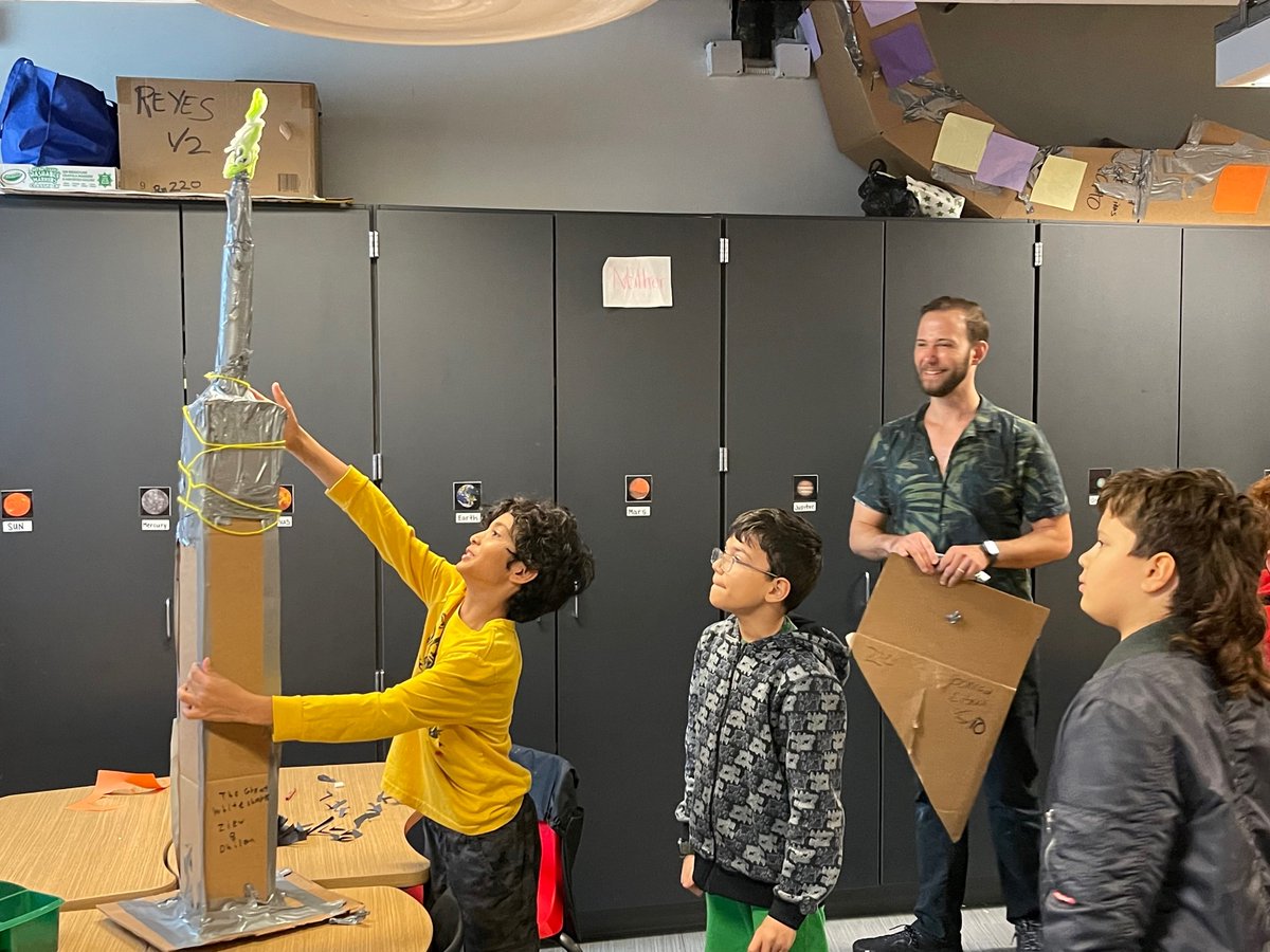 BASISIndBK's tweet image. Our Gr. 4 engineers finished off their skyscraper group projects this week! Mr. Kaponyas was incredibly proud of the structures and design. #engineeringrules #groupprojects #gobears