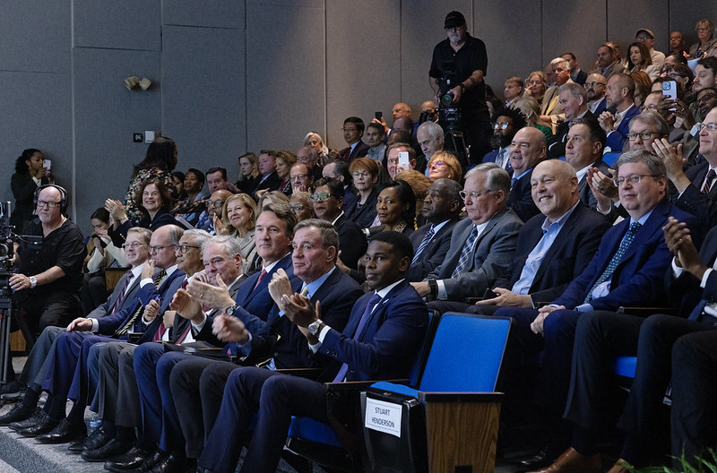 JLab_News's tweet image. ICYMI...
@JLab_News, chosen by @Energy to lead $300+M High Performance Data Facility. Elected officials emphasized the tech advancements and economic boost for our community. &quot;This is the single biggest tech investment in Hampton Roads ever.&quot; -U.S. Sen. @MarkWarner