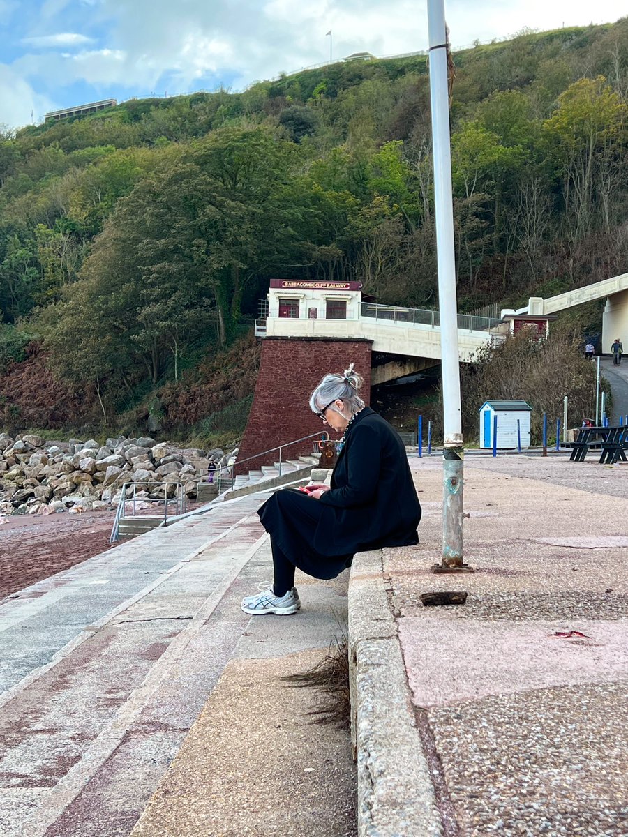 a couple of days off 🐚
📸 @PaulxHearn