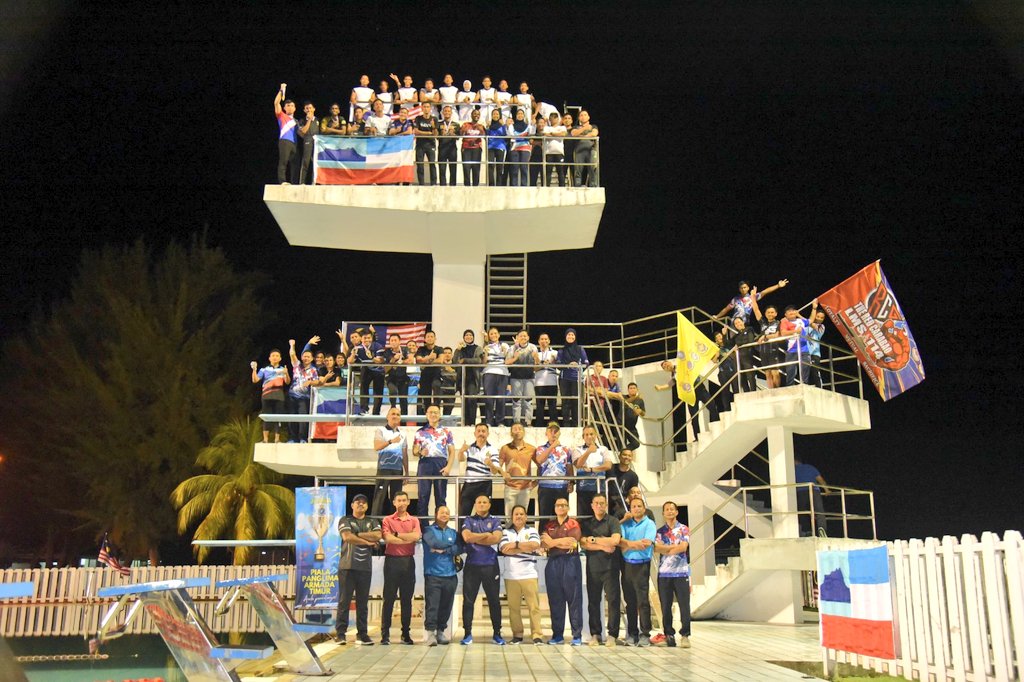 Let it begin. 

Sukan 6 penjuru dalam Piala Panglima Armada Timur buka tirai semalam dgn acara Renang. Kontinjen Armada Timur unggul dgn meraih kemenangan dlm hampir keseluruhan kategori.

#NavyNews
#PPAT23