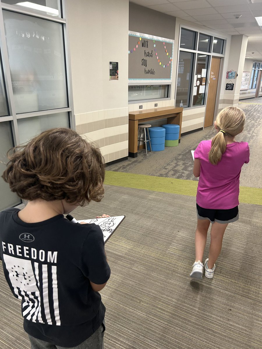 lisadross1's tweet photo. We went on a syllable walk and found words for all 6 syllable types around the school! #ACEcubs #katyisddyslexia https://t.co/4YIFR94vHV