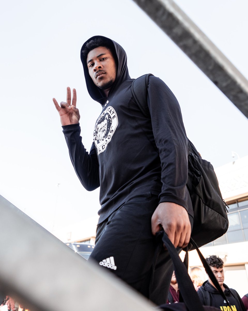 ASUFootball's tweet photo. Taking flight 🛫

#ForksUp /// #ActivateTheValley https://t.co/j4C85Iohww