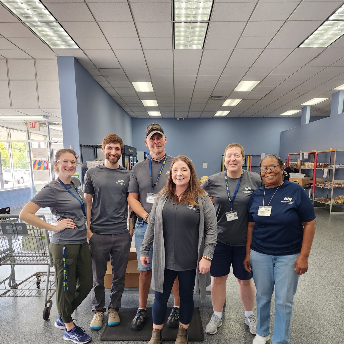 MealsonWheelsWM's tweet photo. Shoutout to the amazing Senior Pantry Program team for their dedication and hard work. 👏 Thanks to them, many seniors are experiencing joy and positive impact. Keep up the incredible work! 

#MOWWM #MOWWesternMichigan https://t.co/xM1Kw38JPK