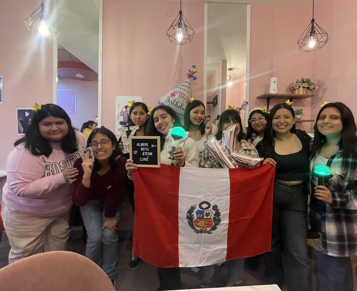 KPERU_'s tweet image. ❪ K'S KINGDOM 👑 ❫

Realizamos un Evento Café junto a Stan K para festejar este gran día.

K, LUNÉ is grateful for your existence 🇵🇪🤍

#HAPPY_K_DAY
#케이야생일축하해2023
#ケイくん誕生祭2023
#PERUlovesandTEAM

©️KPERU_ y STAN K | 🌼