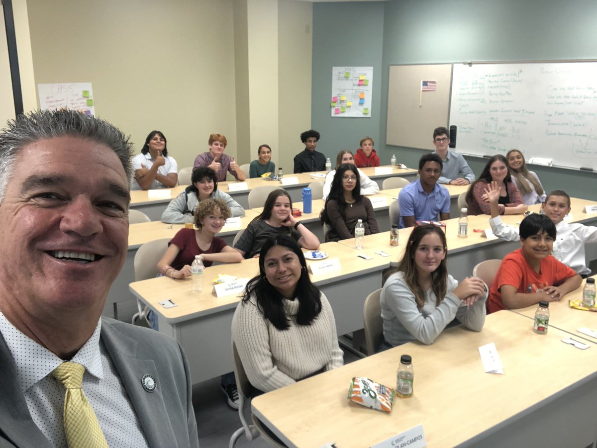 Steve_Basnight's tweet image. It’s Superintendent’s Student Advisory Council Day. @Daretolearn_DCS District staff get to listen to &amp;amp; work with student representatives from each of our Middle &amp;amp; High Schools. Their perspectives &amp;amp; insights are incredible!
#increasestudentlearning
#TargetedPurposefulSpecific