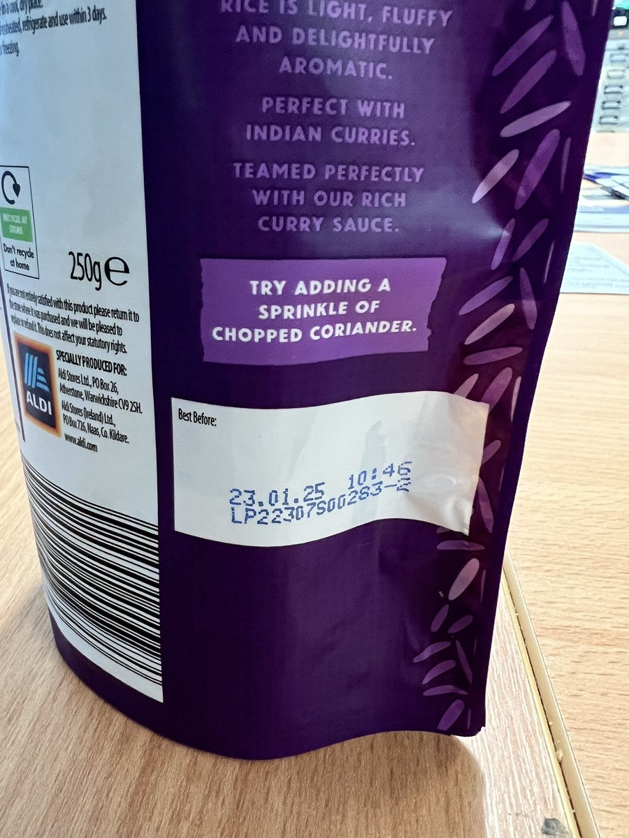 harrymortimer3's tweet photo. @AldiUK was shocked to find this when I went to eat my lunch today.. https://t.co/sFXNrRI2Ia