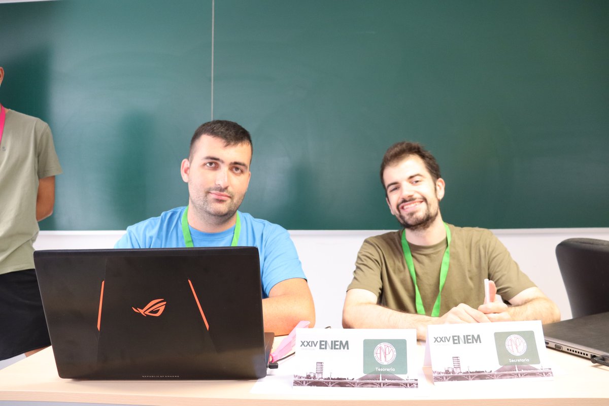 DaLoE99's tweet photo. Hace 3 meses cerré mi etapa como tesorero de la @ANEM_mat, y no ha sido hasta hoy que me doy cuenta que es una etapa que quedó atrás.

He conocido a muchas personitas que adoro, que trabajan, que curran y que defienden a los estudiantes.

GRACIAS a todas aquellas que aportaron ❤️ https://t.co/NAOkGV21To