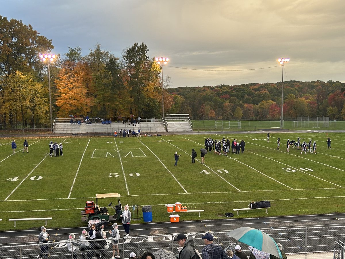 Big night here in the county seat as the Mustangs look to keep region title hopes alive on senior recognition night! Join me and the Professor for all the action at 6:30/7 on 790am WPIC!