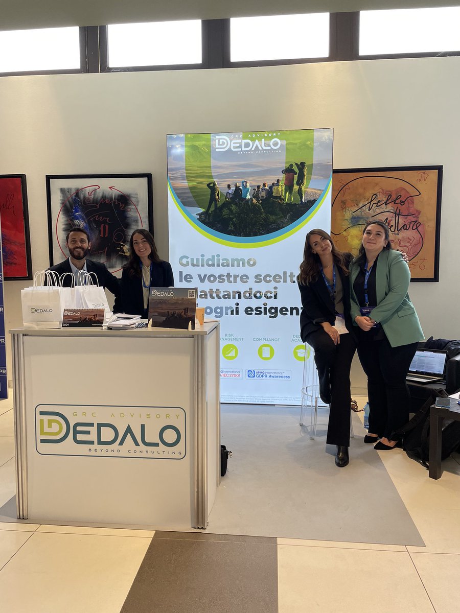 DedaloGrc's tweet photo. È stato un vero piacere promuovere il @GDPRDay 2023.
Un GRAZIE speciale a tutte e tutti voi, vecchi e nuovi amici di #DedaloGRCadvisory, per essere passati al nostro stand e aver condiviso interessanti spunti di dialogo! Non c'è #GDPR senza #CyberSecurity! #gdprday #protection https://t.co/KgM0tECvrF