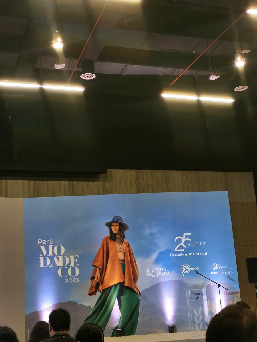 El fortalecimiento de la marca Perú a través de la moda es simplemente hermoso. Tenemos materia prima de alta calidad, empresas con experiencia y una capacidad alucinante para intermacionalizarnos. Hermoso compartir este espacio nuevamente 💗
#perumoda2023