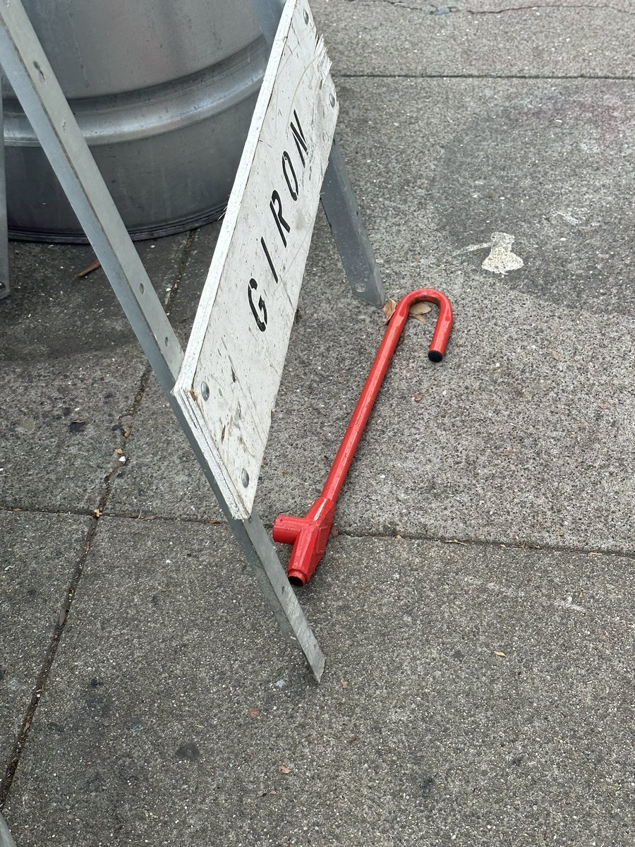 What’s the plan <a href="/mattdorsey/">Matt Dorsey</a> I’m up to my eyeballs in junkies and loose pit bulls that almost bit me and a neighbor. 3 calls to sfpd 1 311 report and talking to sfacc hasn’t resolved the issue why? BECAUSE THERES NO FCKING PLAN. See the eye bolt? See the red steering lock portion?