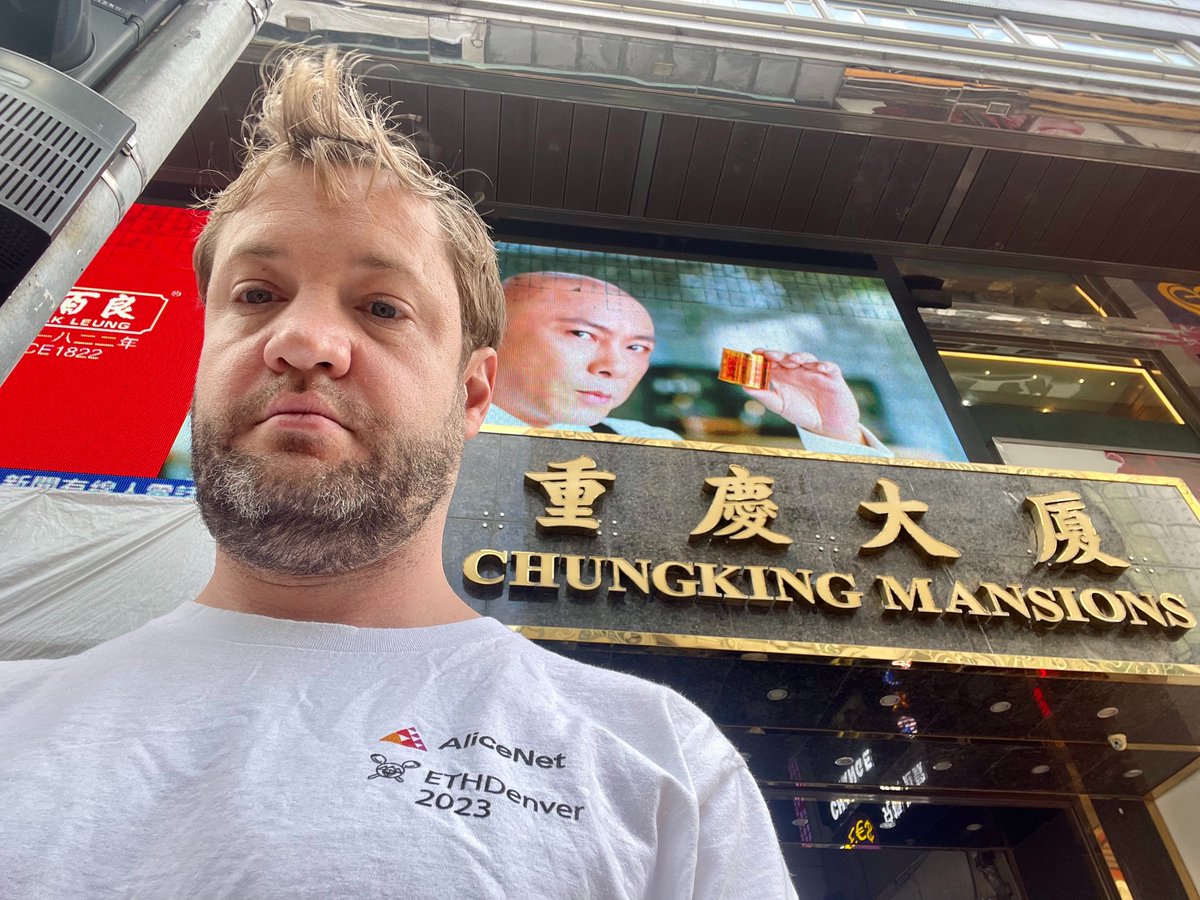 RemittDAO's tweet photo. Chungking Mansions contains the largest number of guest houses in Hong Kong in one building, with 1,980 rooms in total. Since it offers some of the cheapest rates in town, it has become a legendary haunt for overseas visitors and budget travellers.

It also has the most remittance centers by ratio in Hong Kong.