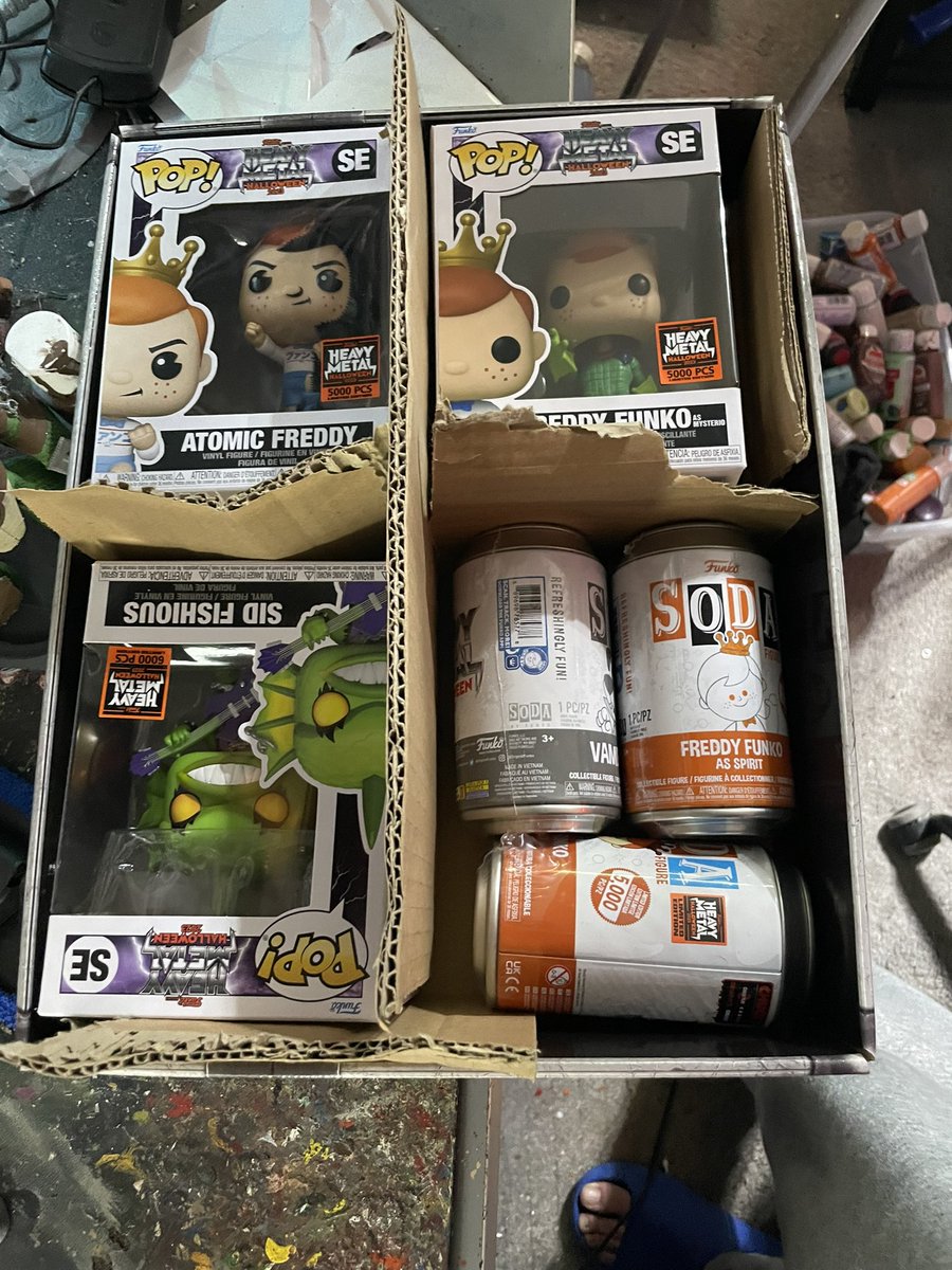 MandoFunko's tweet photo. @DisTrackers got
my first box of fun why can't they pack them like this all
my pops came damaged https://t.co/pjydFaUWk3