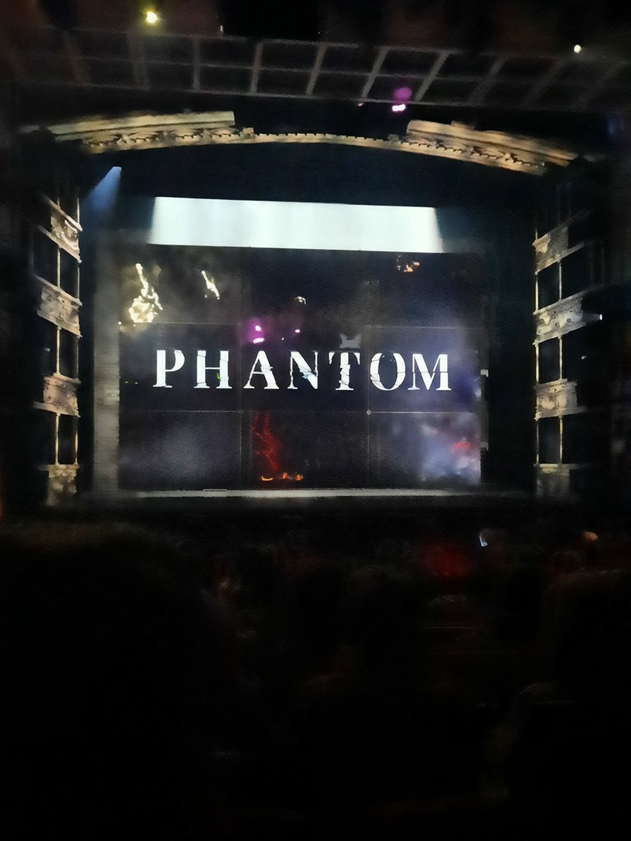 BegonaBevia's tweet photo. Una tarde espectacular con El musical @Fantasmadelaop en el @TeatroAlbeniz de Madrid.
Enhorabuena a todo el equipo: fantástica puesta en escena, espectacular orquesta y maravilloso elenco de artistas.👏👏
👍Os lo recomiendo
💯 No os lo perdáis https://t.co/kEPlSb5SQp