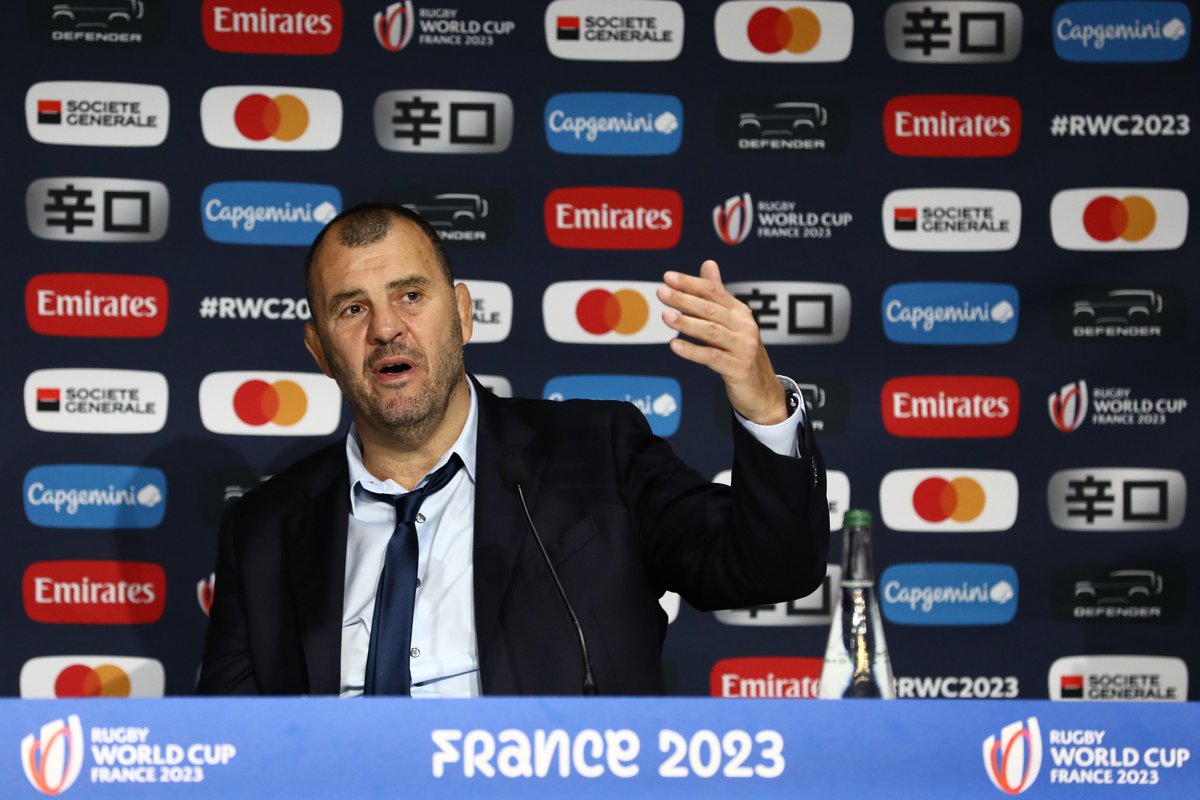 🗣️Michael Cheika on referee Angus Gardner: 

"I wasn't very happy with the refereeing in the first-half, especially in the rucks. I think it's his way of doing things. Every time we were in their 22, we encountered the same problem.

"In over 20 years, I've realised whether I