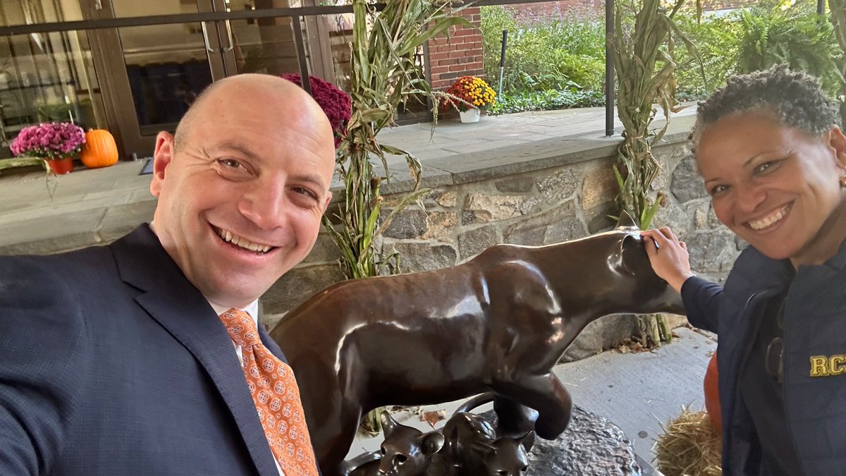 Ending the week where it started...in Rye, NY where <a href="/AriBetof/">Ari Betof</a> and Mike Kegler joined Randall Dunn, Meredith deChabert, and the <a href="/ryecountryday/">Rye Country Day School</a> Board of Trustees for their #MissionDrivenDataInformed fall retreat focused on what effective boards do with reliable and relevant data.