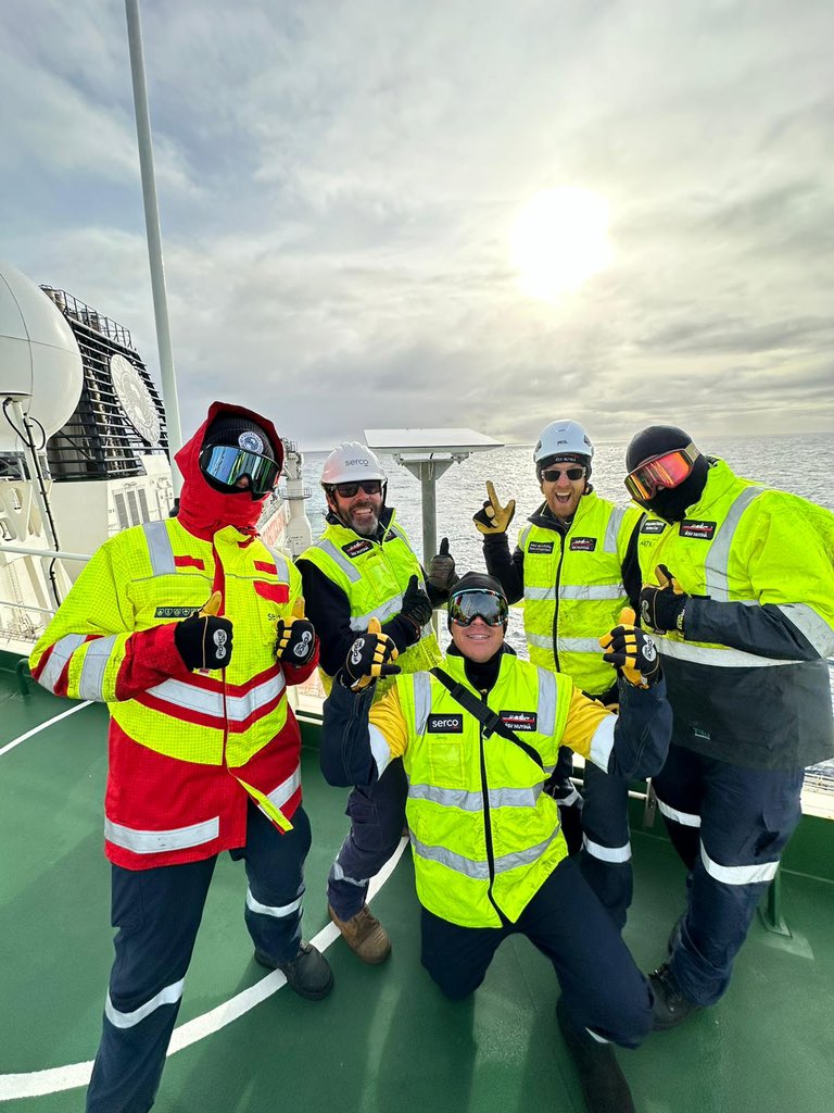 Maus Incognito tweet media