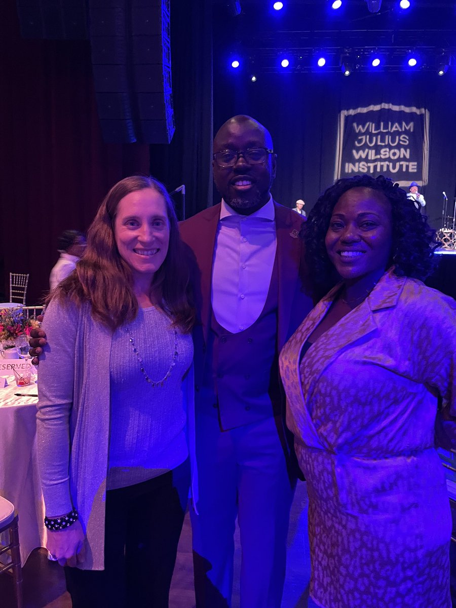 Lauren Scopaz tweet media