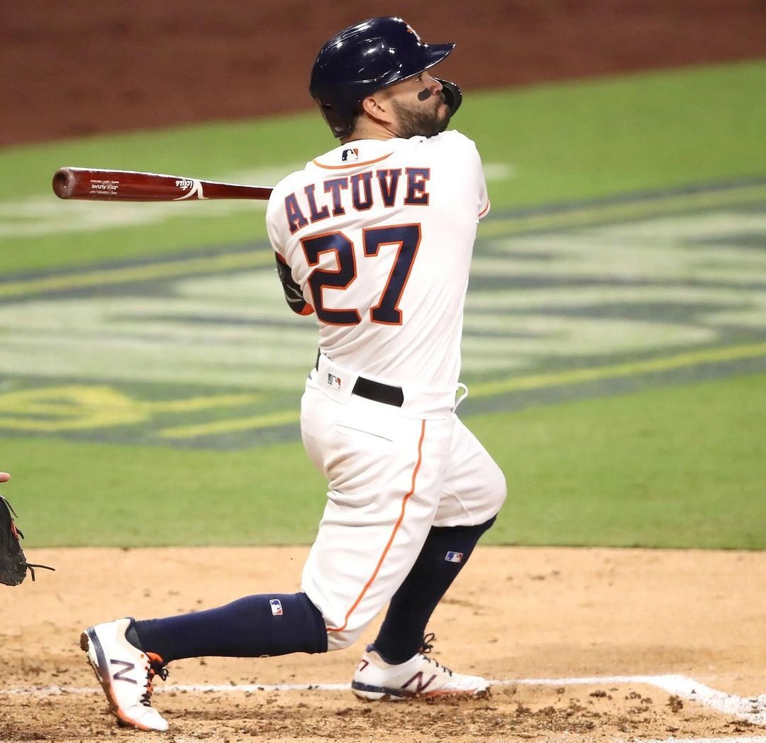 irain23's tweet photo. #BEISBOLxTELEVEN Bendiciones Exelente Transmisión Con la Mejor Narración, Saludos desde Santa Cruz de Mara, Astros Campeon 🇻🇪🇺🇸✨⚾ https://t.co/XnjNLiroLA