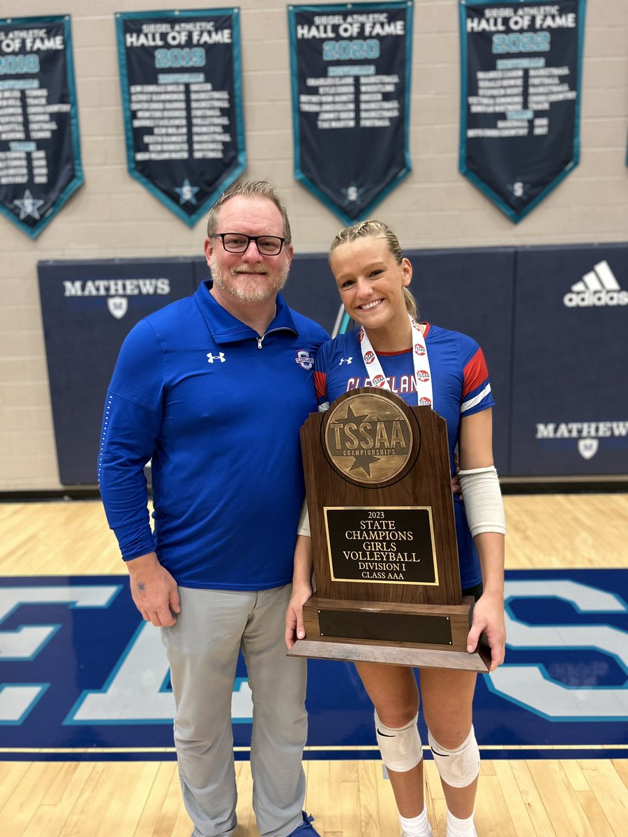 RCOII's tweet photo. BACK TO BACK TSSAA 3A State Champs!!!! #RingItAgain……#RungItAgain! https://t.co/0U0c16zX8V