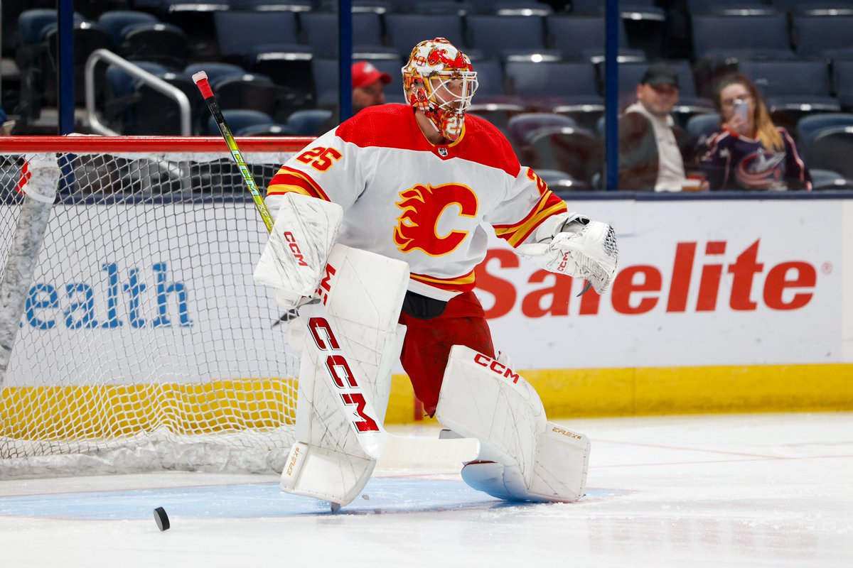 Calgary Flames on X: Pre-game smiles 😁  / X