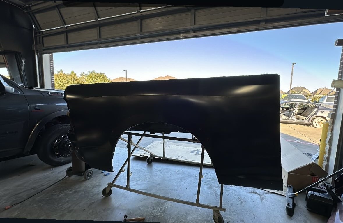 johnnyrojas91's tweet photo. Cut off a bedside and welded on a new bedside for my first time shit was ez claps 😮‍💨 https://t.co/4l2CkijRmZ