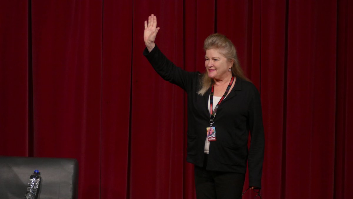 APGNZ's tweet photo. We welcome next up on the #Springeddon Main Stage is Kate Mulgrew! #APGLive #ArmageddonExpo https://t.co/N9bz1uX58x