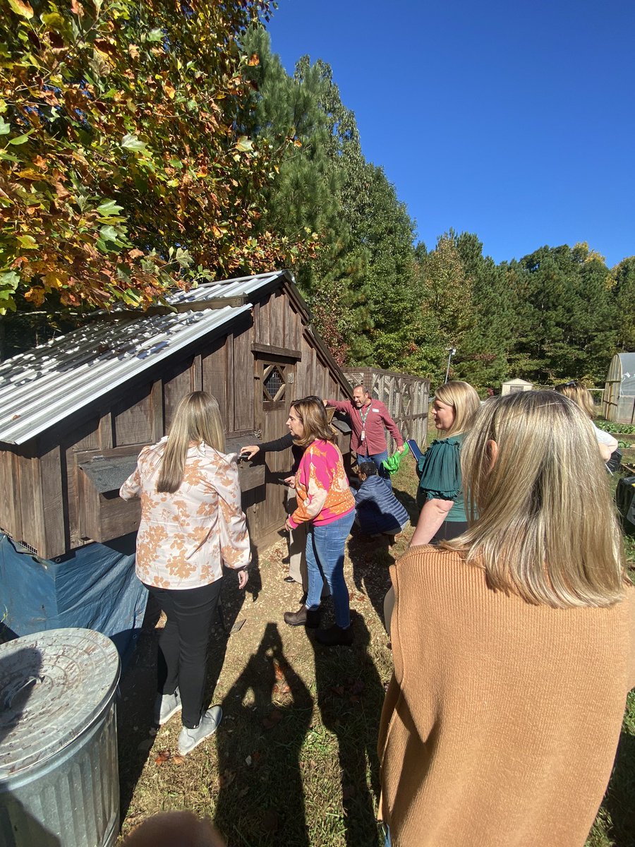 Mr. Moore tweet media