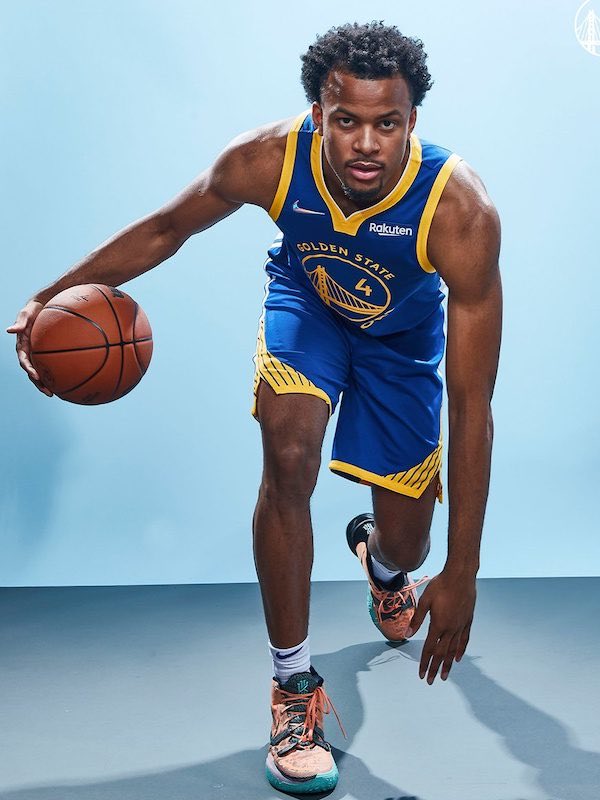Moses Moody tonight vs the Spurs:

18 Points
8 Rebounds
1 Steal
1 Block
63.6% FG
66.7% 3PT 

PLAY THAT MAN STEVE KERR