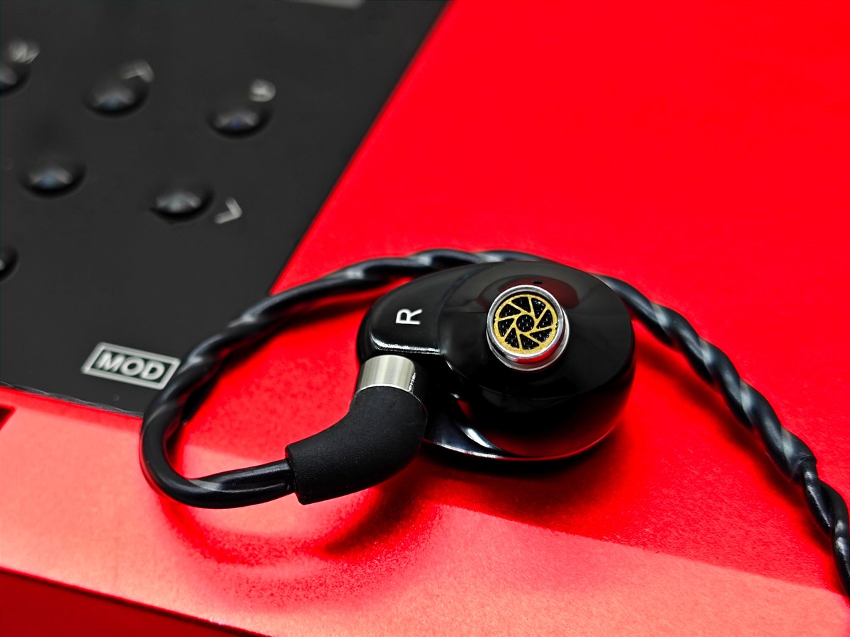 sivgaaudio's tweet photo. Sivga Nightingale
#Sivga #ナイチンゲール #HiFi #PlanarDriver #有線 #IEM #イヤホン #ヘッドホン #イヤホン https://t.co/N568hAYjer